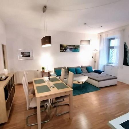 Nd Exquisites Wundervolles Ruhiges Terrassenapartment Mit Garage Βιέννη Εξωτερικό φωτογραφία
