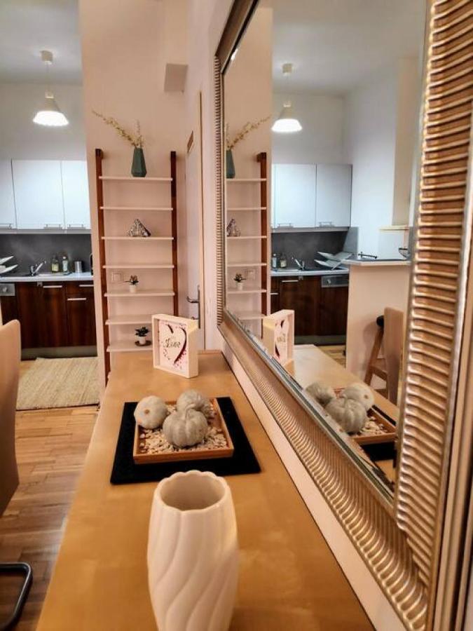Nd Exquisites Wundervolles Ruhiges Terrassenapartment Mit Garage Βιέννη Εξωτερικό φωτογραφία