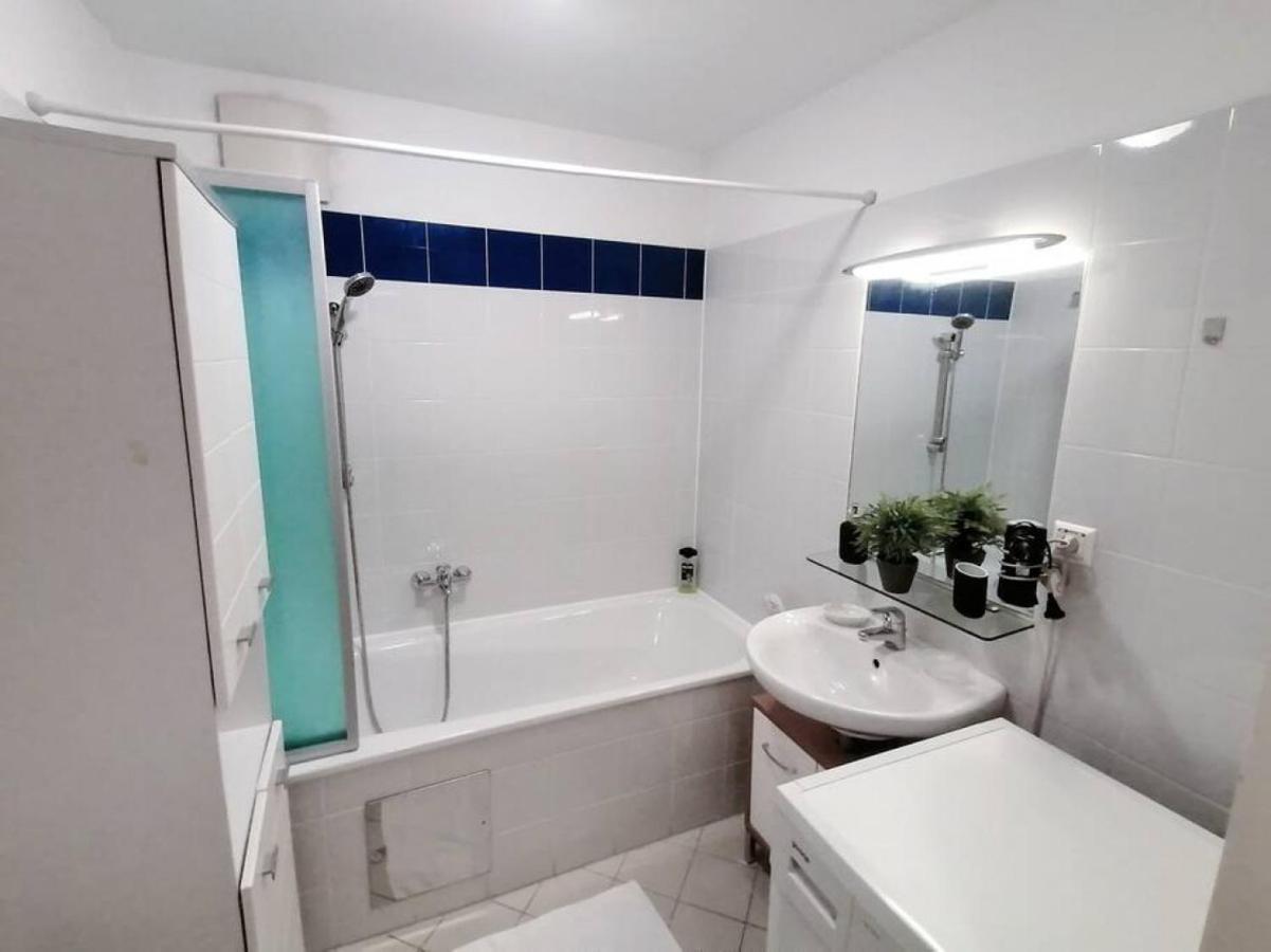 Nd Exquisites Wundervolles Ruhiges Terrassenapartment Mit Garage Βιέννη Εξωτερικό φωτογραφία
