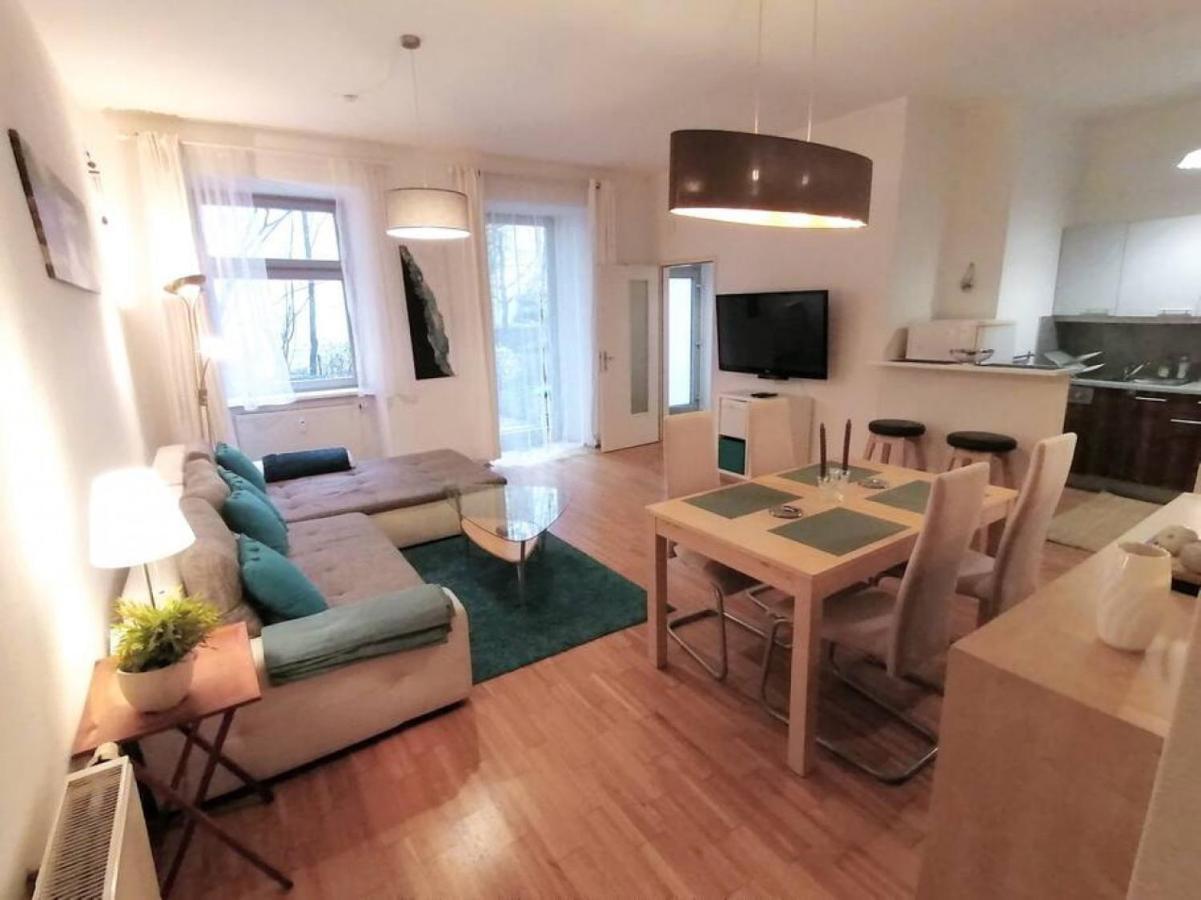 Nd Exquisites Wundervolles Ruhiges Terrassenapartment Mit Garage Βιέννη Εξωτερικό φωτογραφία