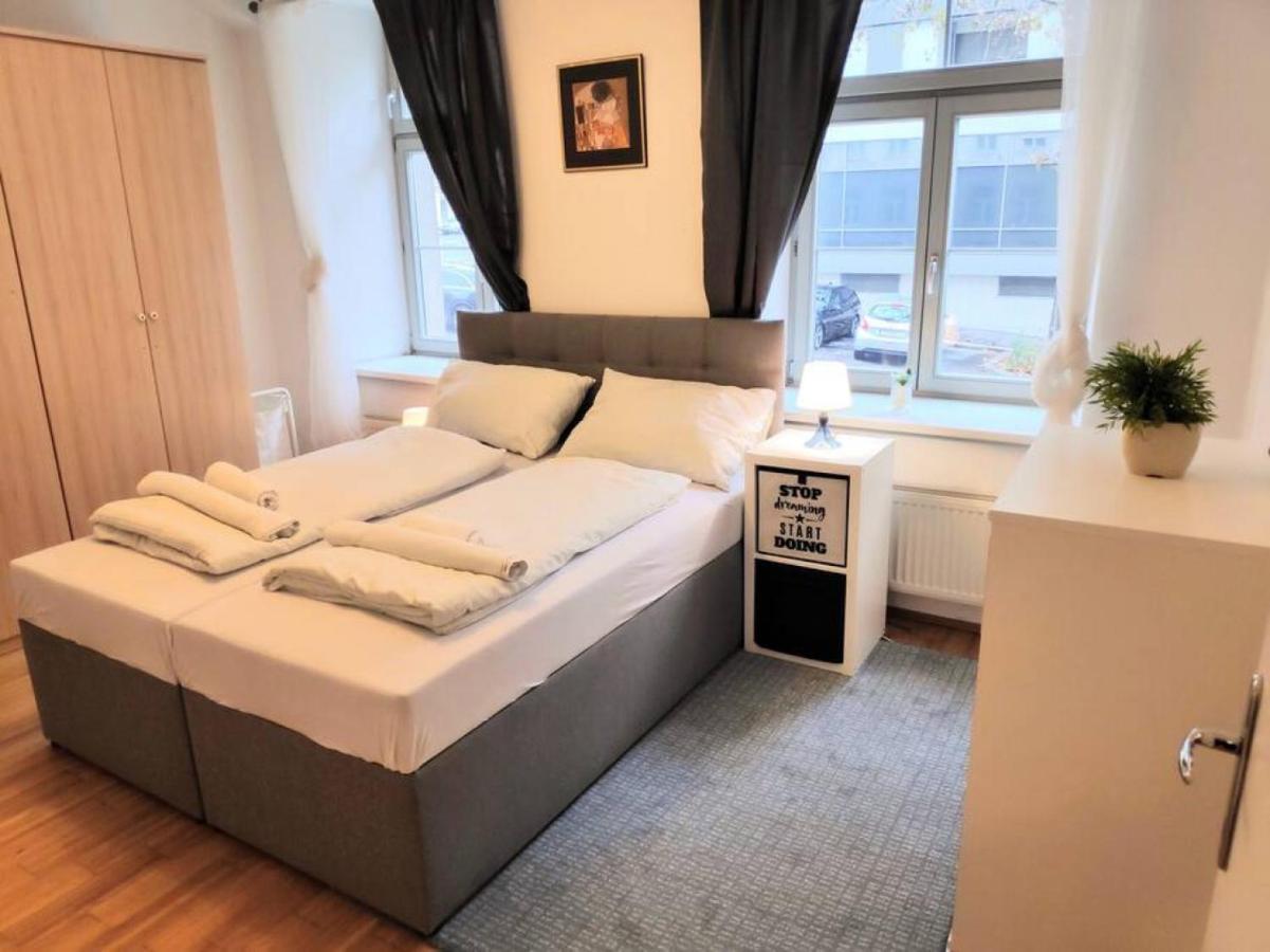 Nd Exquisites Wundervolles Ruhiges Terrassenapartment Mit Garage Βιέννη Εξωτερικό φωτογραφία