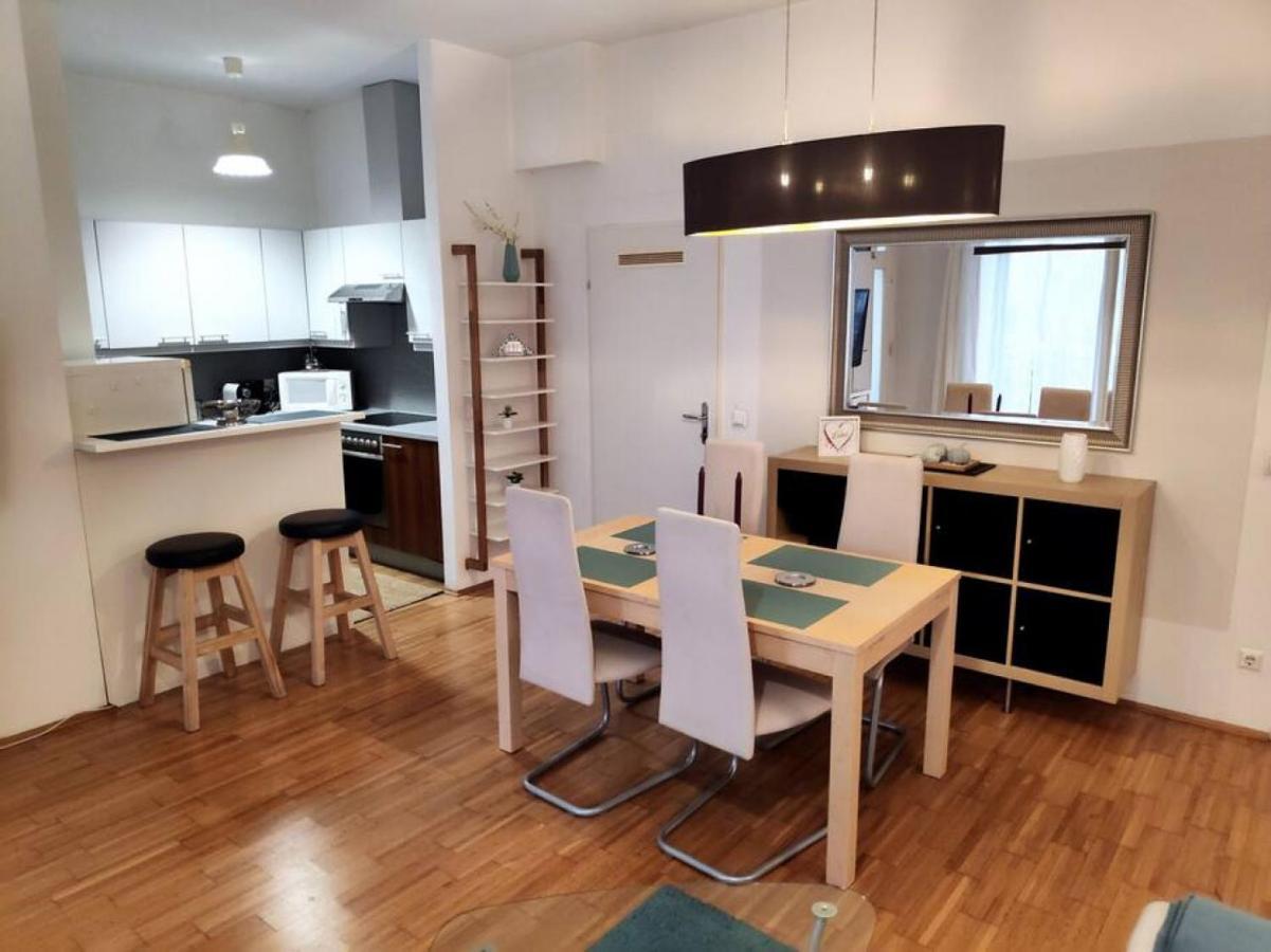 Nd Exquisites Wundervolles Ruhiges Terrassenapartment Mit Garage Βιέννη Εξωτερικό φωτογραφία