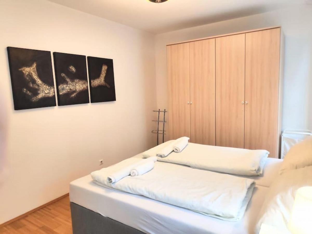 Nd Exquisites Wundervolles Ruhiges Terrassenapartment Mit Garage Βιέννη Εξωτερικό φωτογραφία